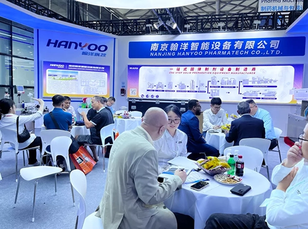 Nanjing Hanyoo Shows Off New Tablet Equipment at Shanghai Pharma Expo